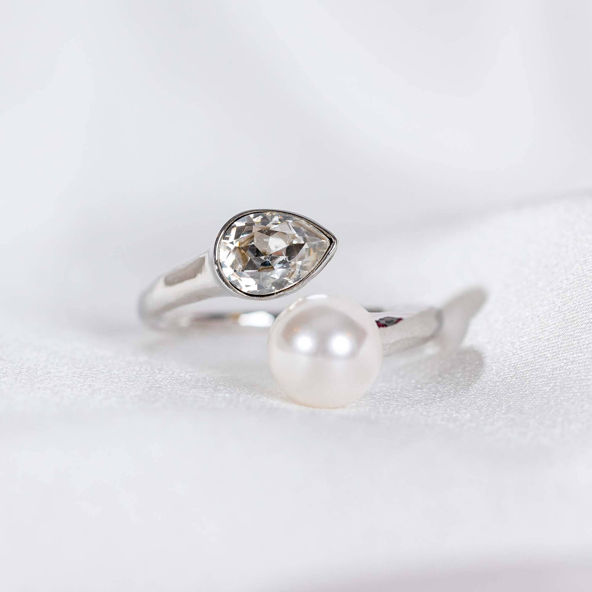 Ella pearl ring - Ivory