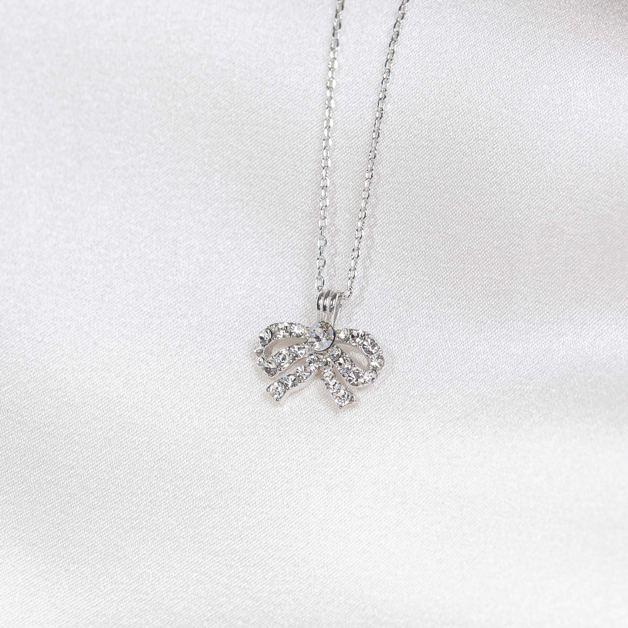 Petite Antoinette bow necklace - Crystal (Silver)