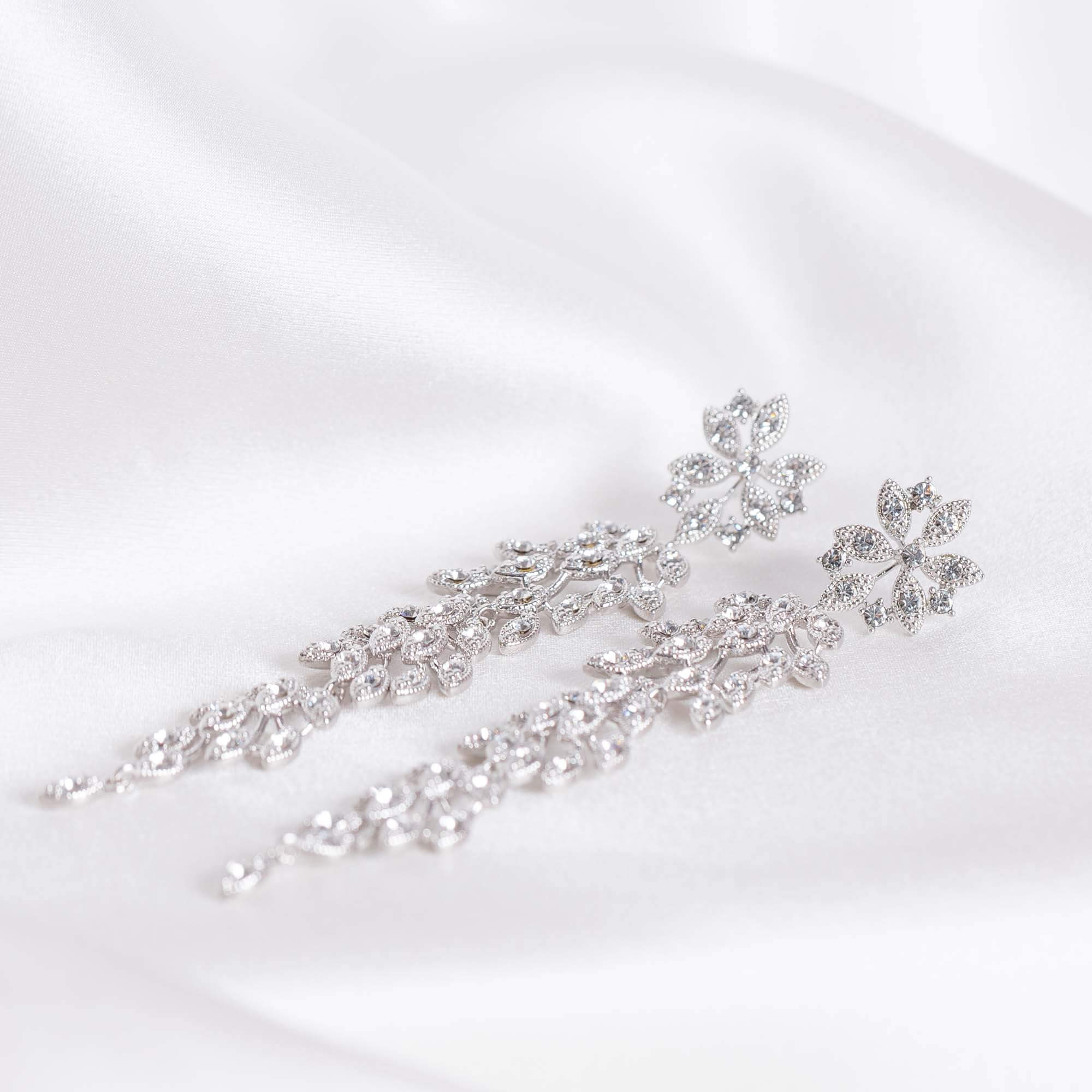 Laurel earrings - Crystal