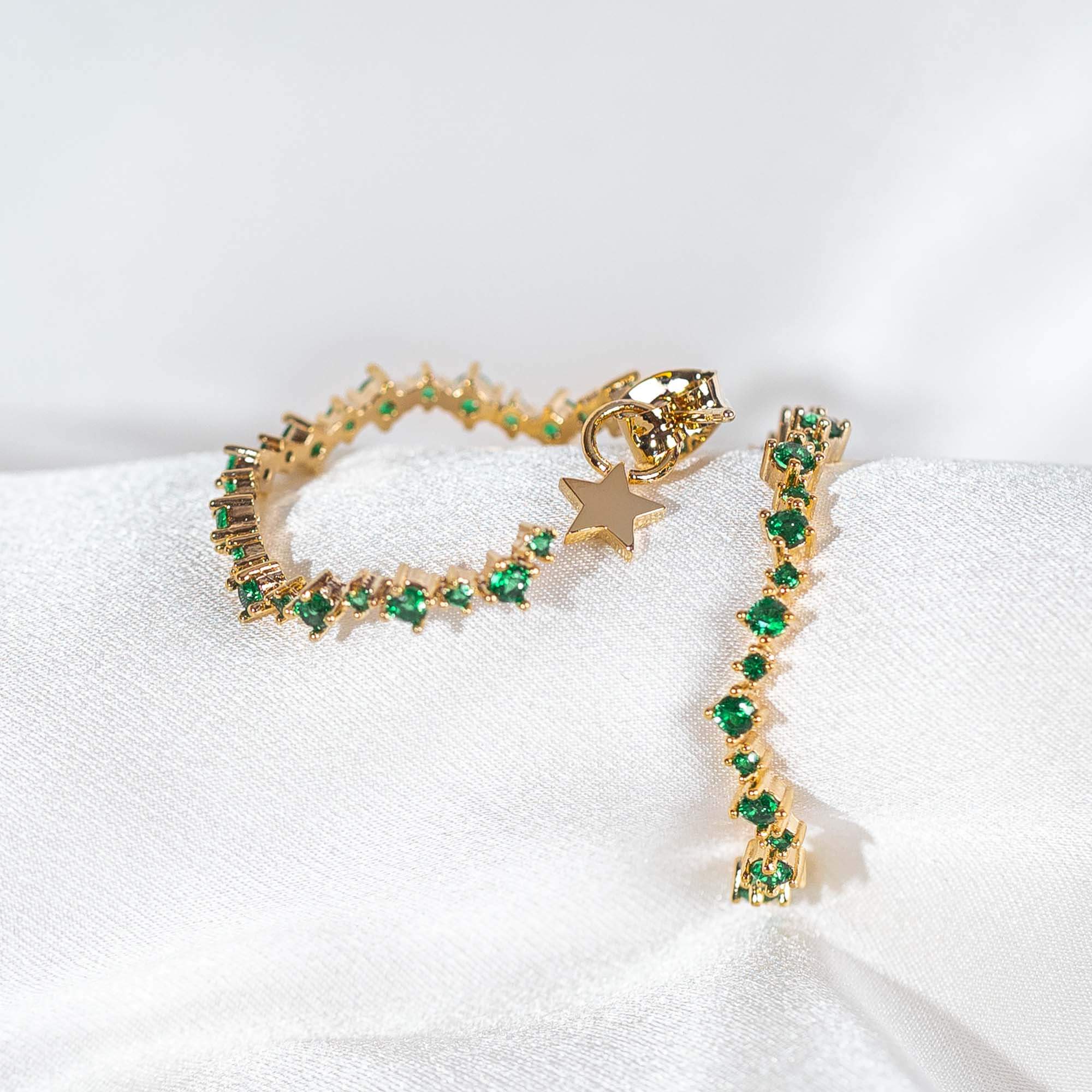 Capella hoops earrings - Emerald cubic